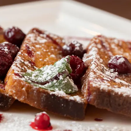 Boutique Macchiato Aparthotel 4*